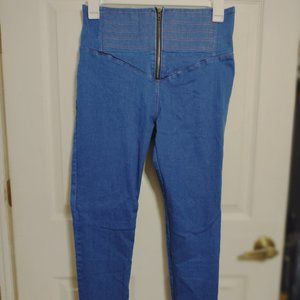 High waisted leggings